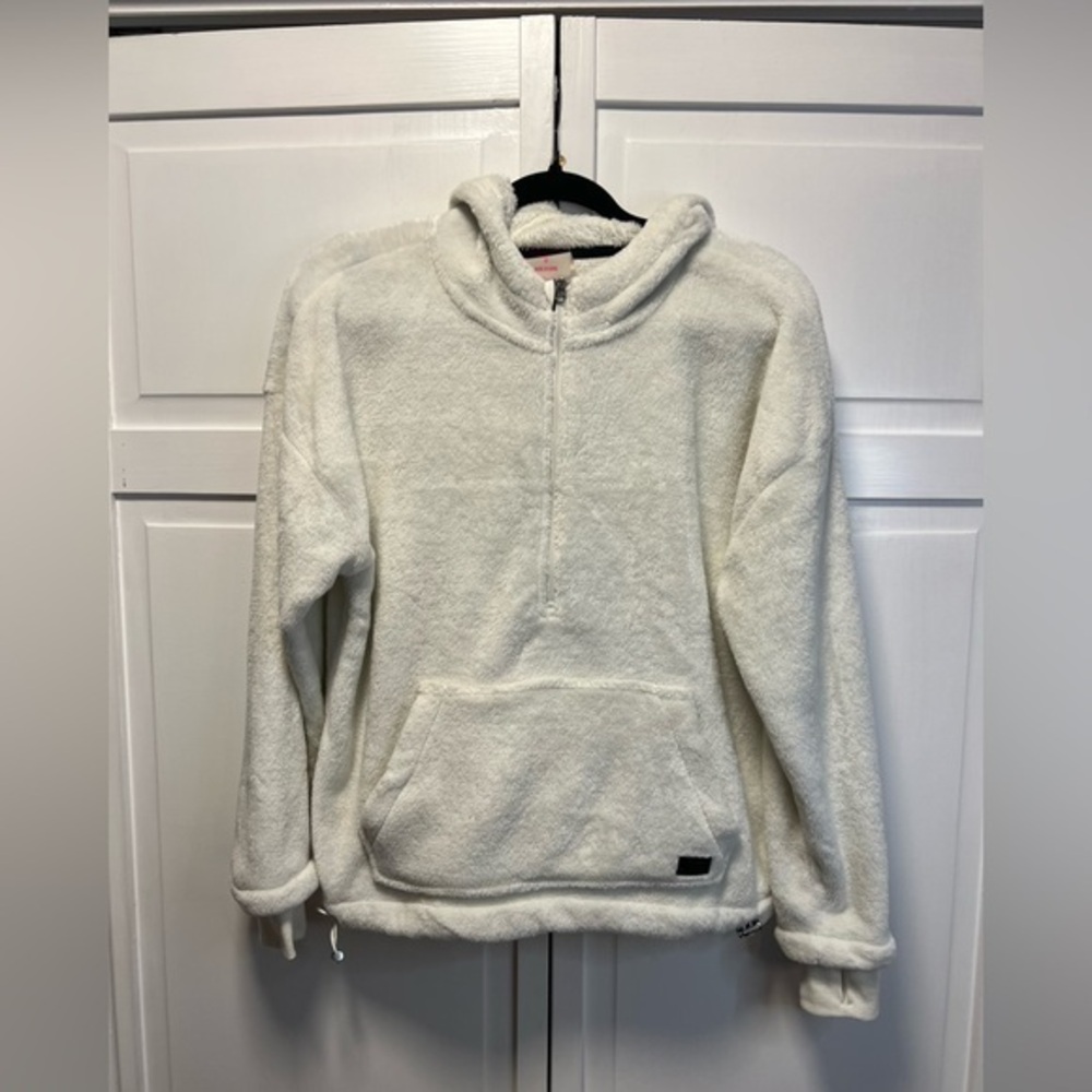 Juicy Couture Sport Fuzzy 1/2 Zip Pullover Size Women’s Medium Color White